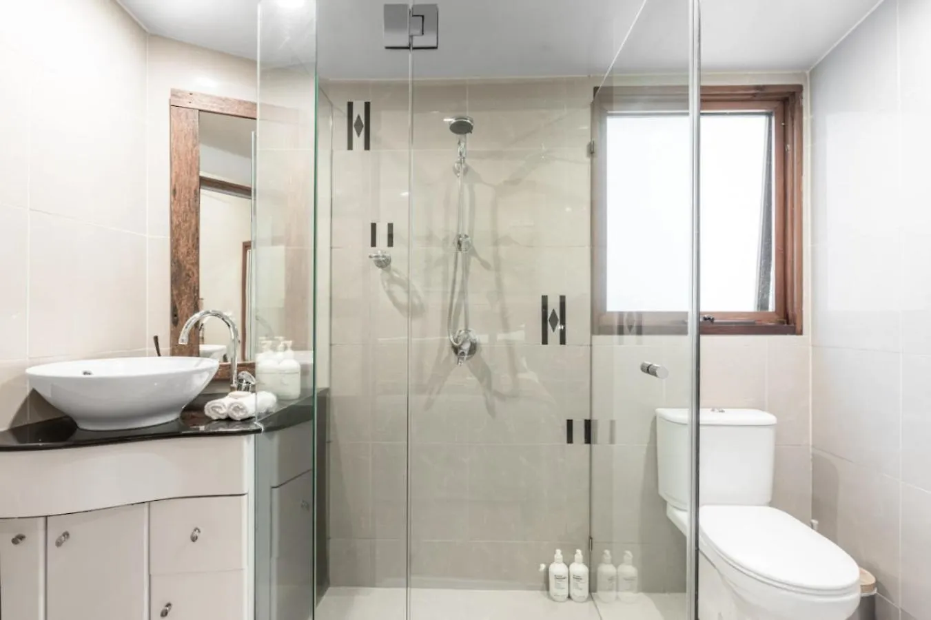 Cape Byron Suite 2, 3 With Private Lounge Байрон-Бей